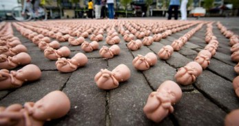 plastic-babies-660x350-1507748369